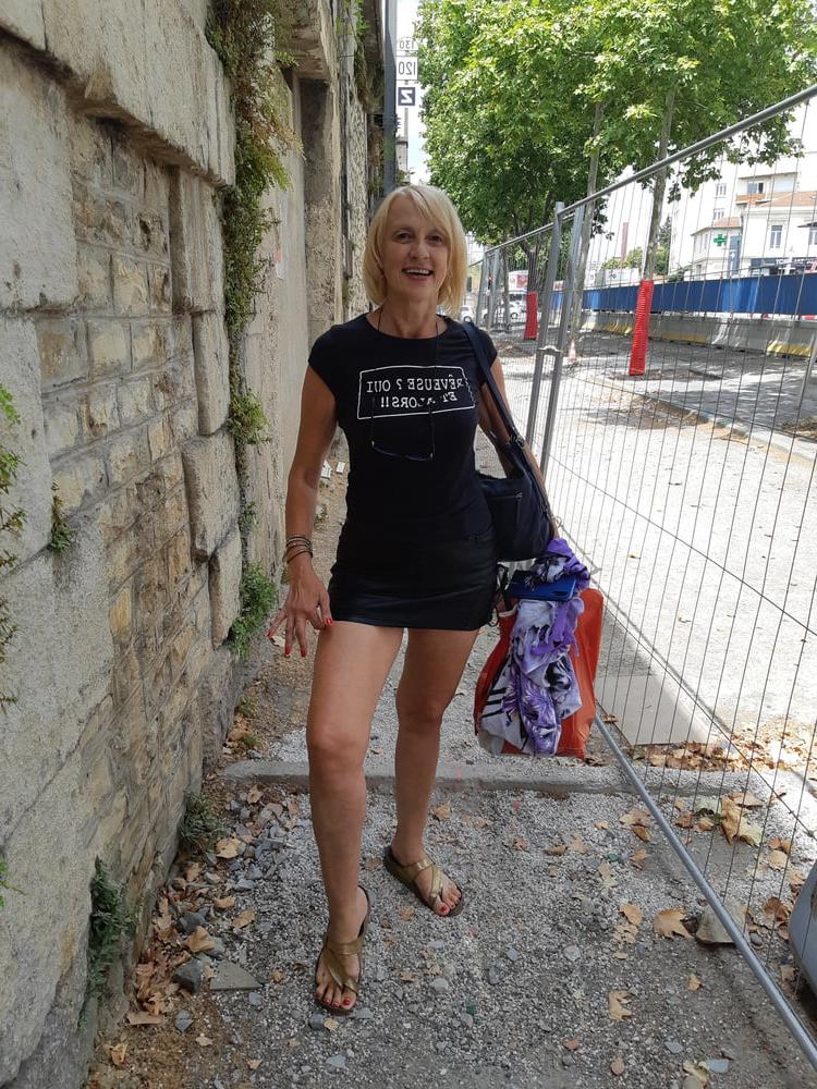 25P sexy shared French Granny