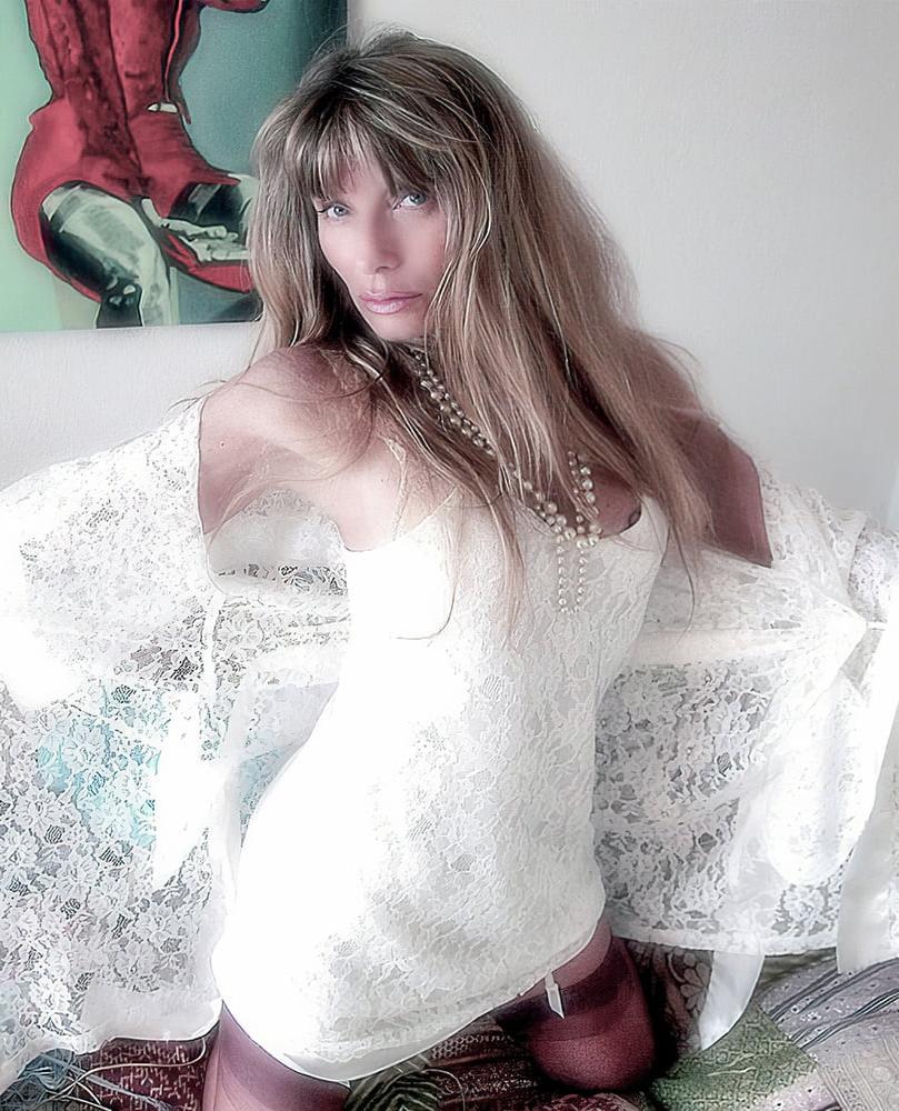 25P Freaky French Milf #4 (15+ years ago)