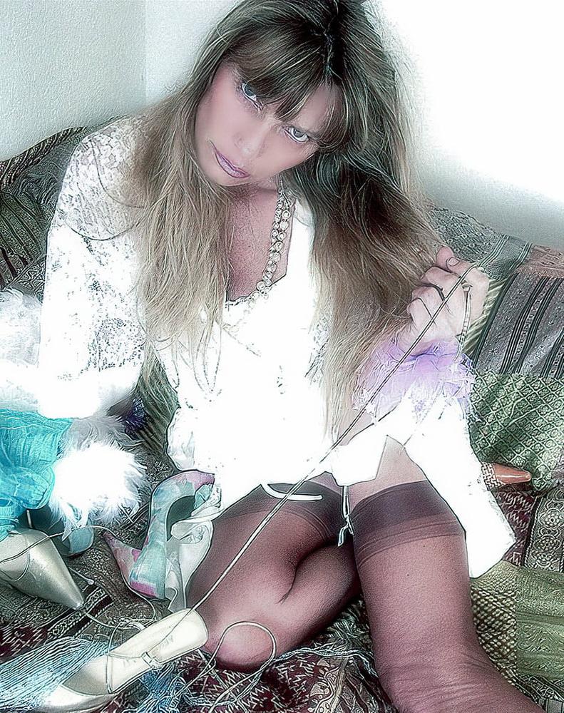 25P Freaky French Milf #4 (15+ years ago)