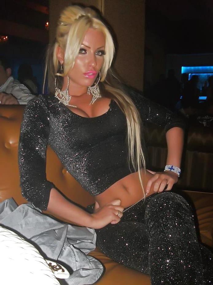 21P Bloond Serbian Slut.....