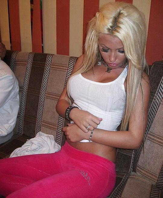 21P Bloond Serbian Slut.....