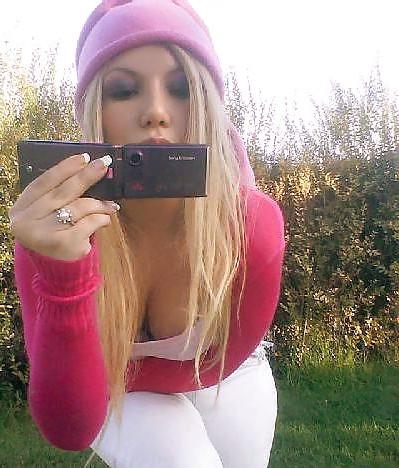 21P Bloond Serbian Slut.....