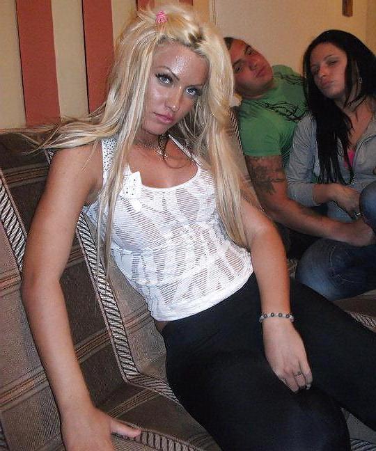21P Bloond Serbian Slut.....