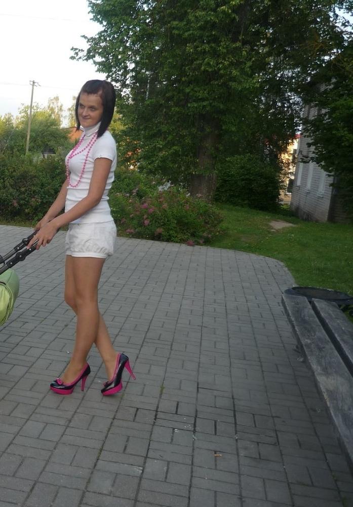 25P sexy females in tights pantyhose nylons 118