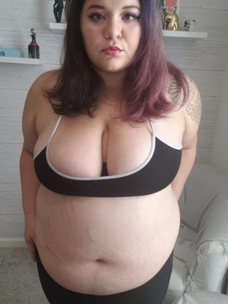 25P Fat Bellies I Wanna Rub My Dick On