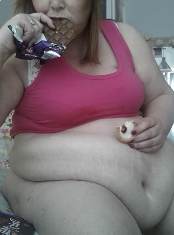 25P Fat Bellies I Wanna Rub My Dick On