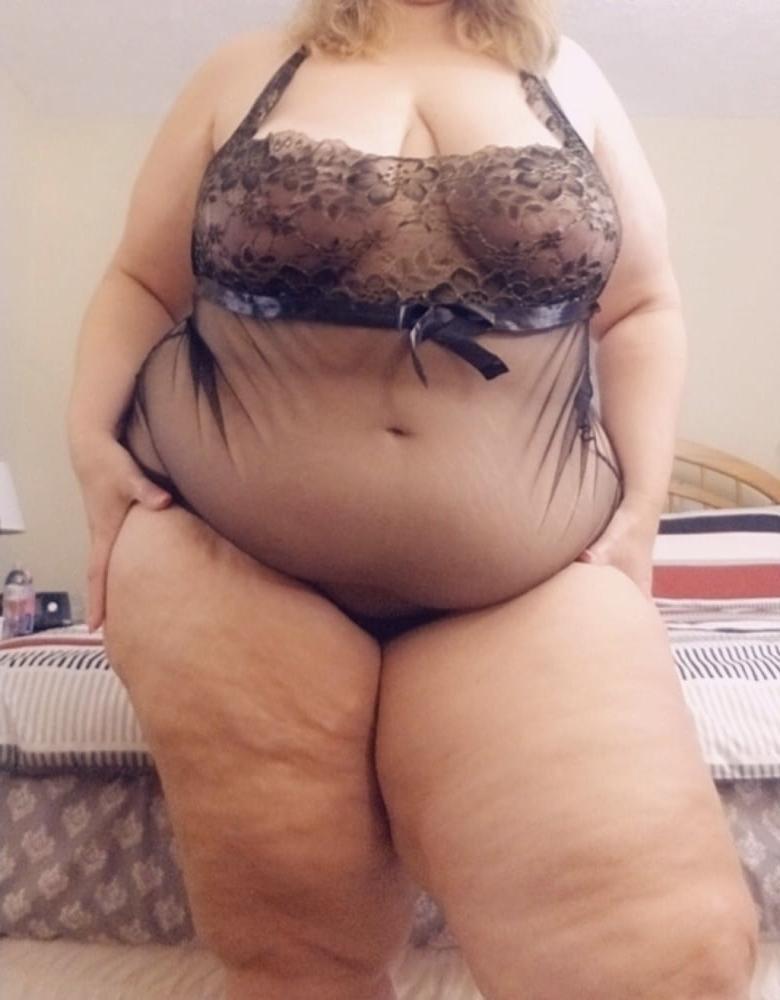 25P Fat Bellies I Wanna Rub My Dick On