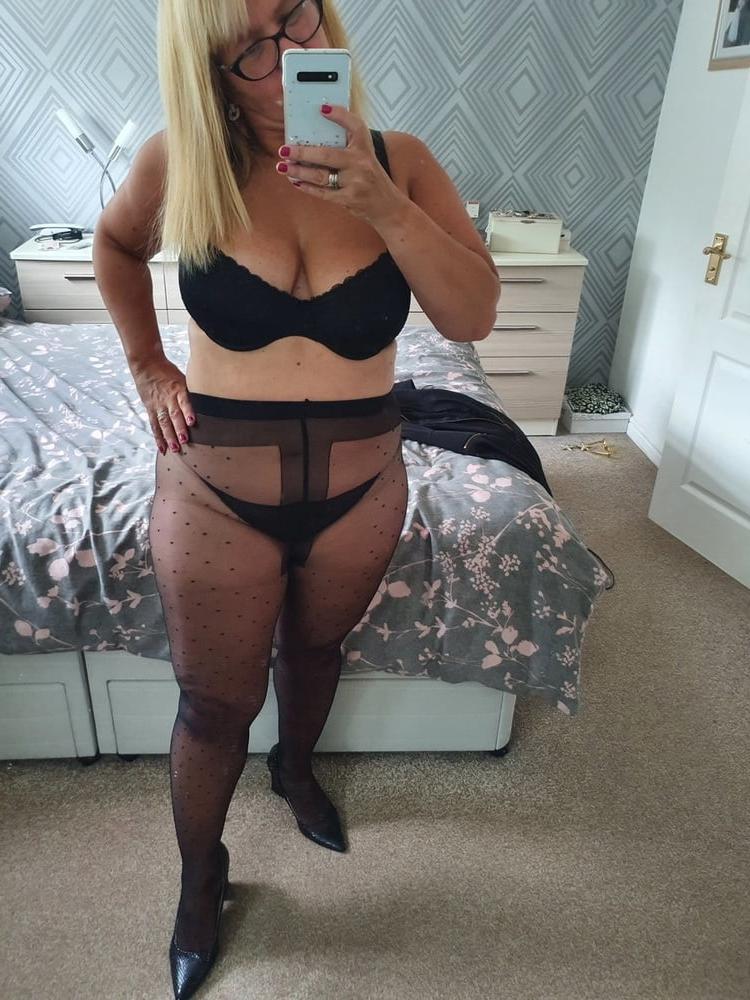 25P PANTYHOSE AMATEURS 335