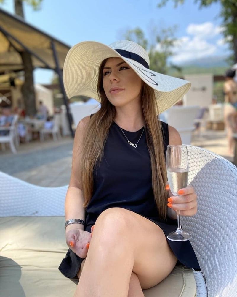 25P Serbian hot slut girl Saska Velickovic