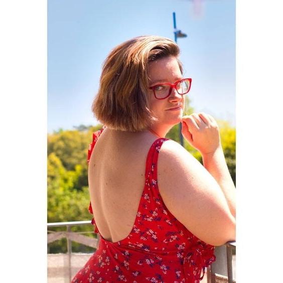 25P Busty Ladies Non Nude