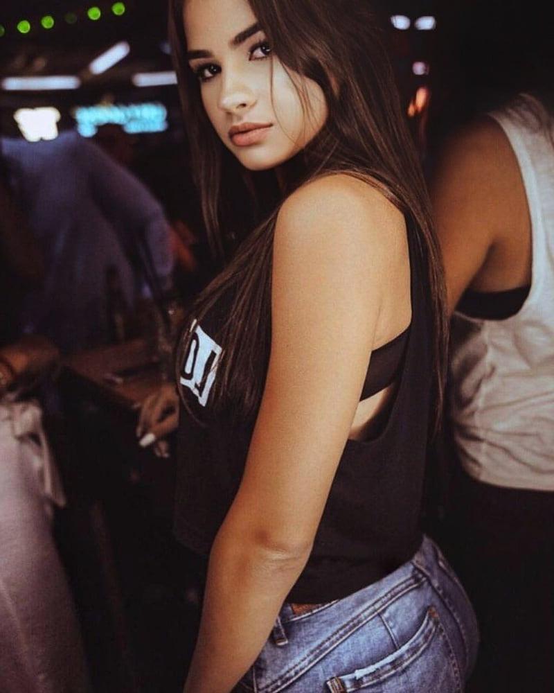 25P Serbian hot teen whore beautiful ass Ivona Stojanovic