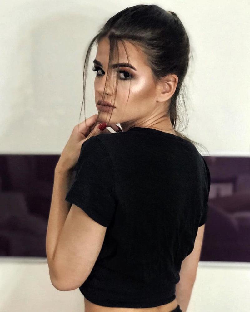 25P Serbian hot teen whore beautiful ass Ivona Stojanovic