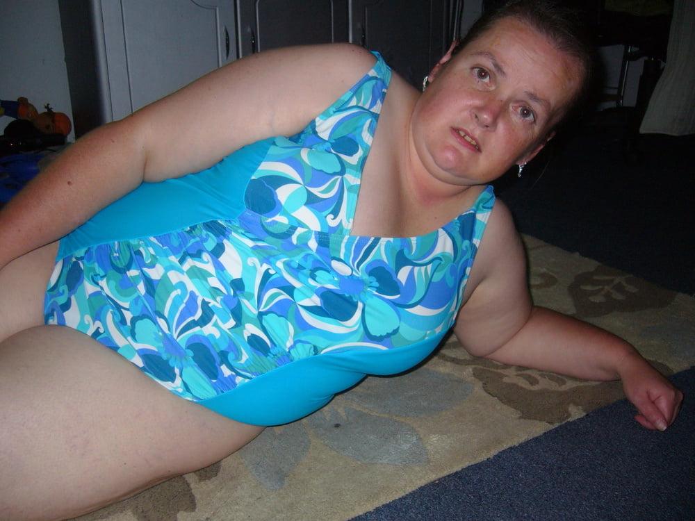24P fatpig in  her swimwear
