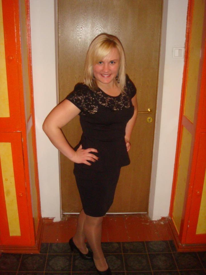 25P sexy females in tights pantyhose nylons 117