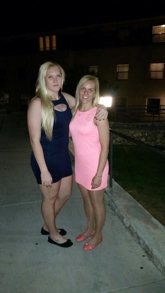 25P sexy females in tights pantyhose nylons 117