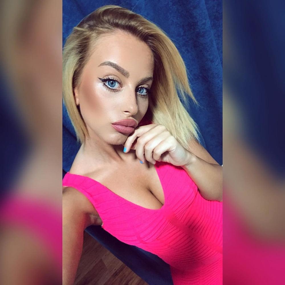 25P Serbian hot skinny blonde whore girl Ana Stojilkovic