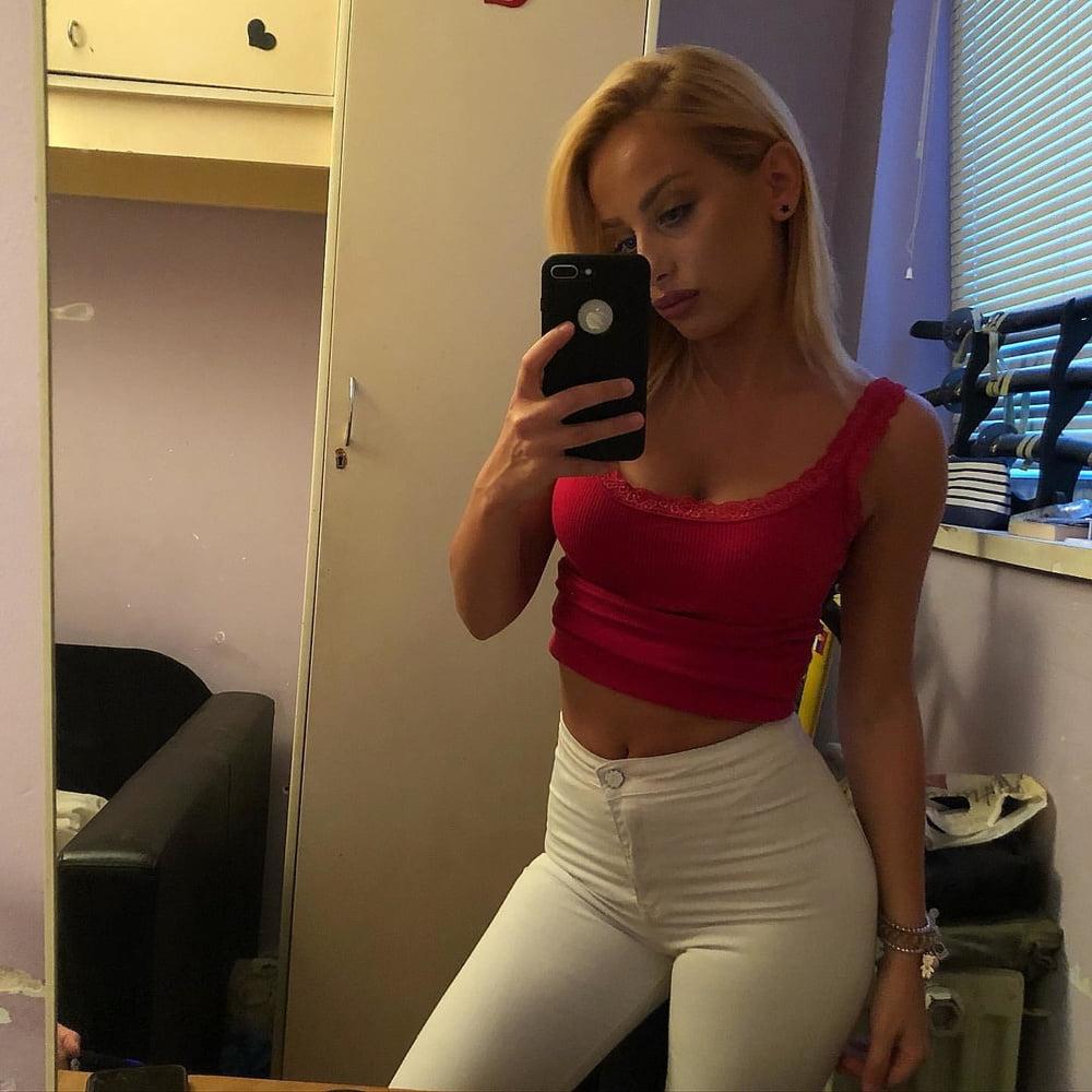 25P Serbian hot skinny blonde whore girl Ana Stojilkovic