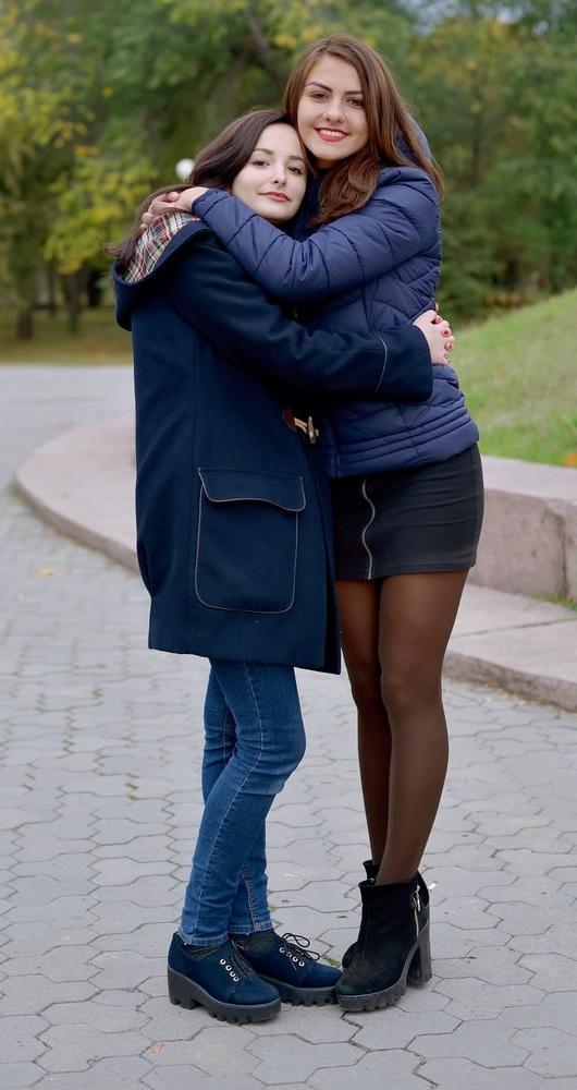 23P Russian Slags in Pantyhose - Pantyhosed Friends