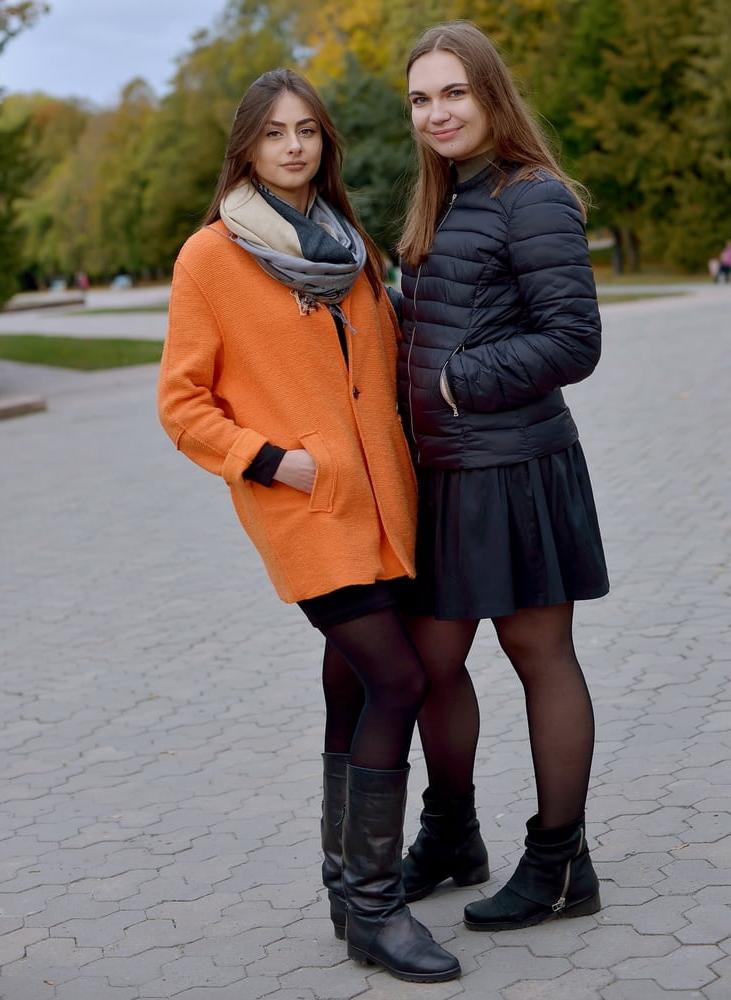 23P Russian Slags in Pantyhose - Pantyhosed Friends