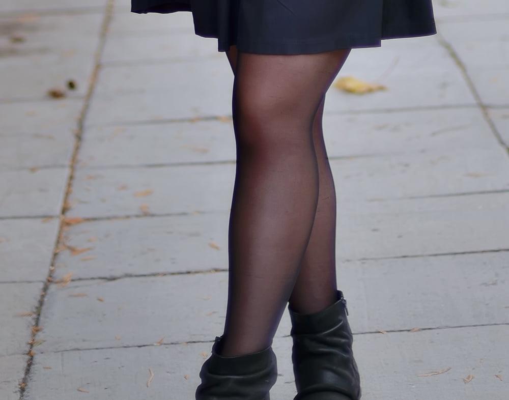 23P Russian Slags in Pantyhose - Pantyhosed Friends