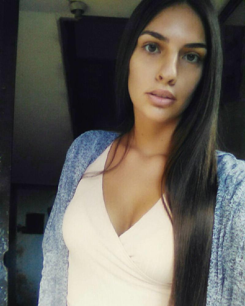 25P Serbian hot-Strajinovic starija droljica za perverzne
