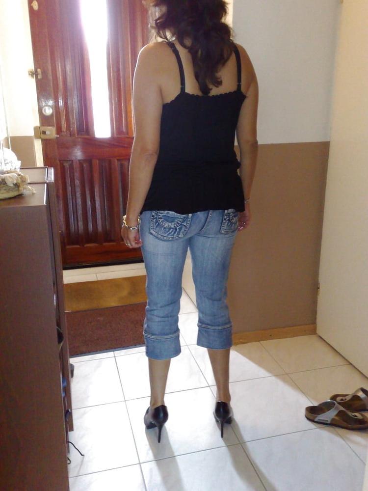 25P busty milf