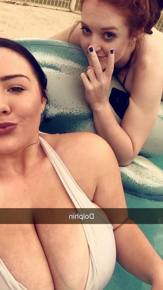 25P big breasts in swimwear 4
