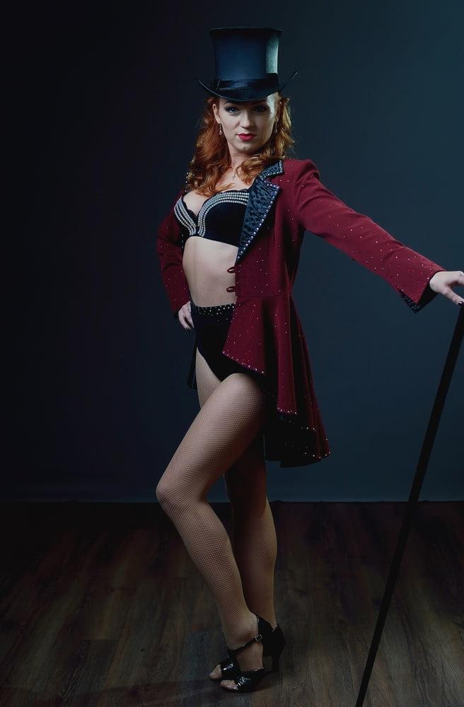 12P Cosplay Pantyhose - Studio Shots