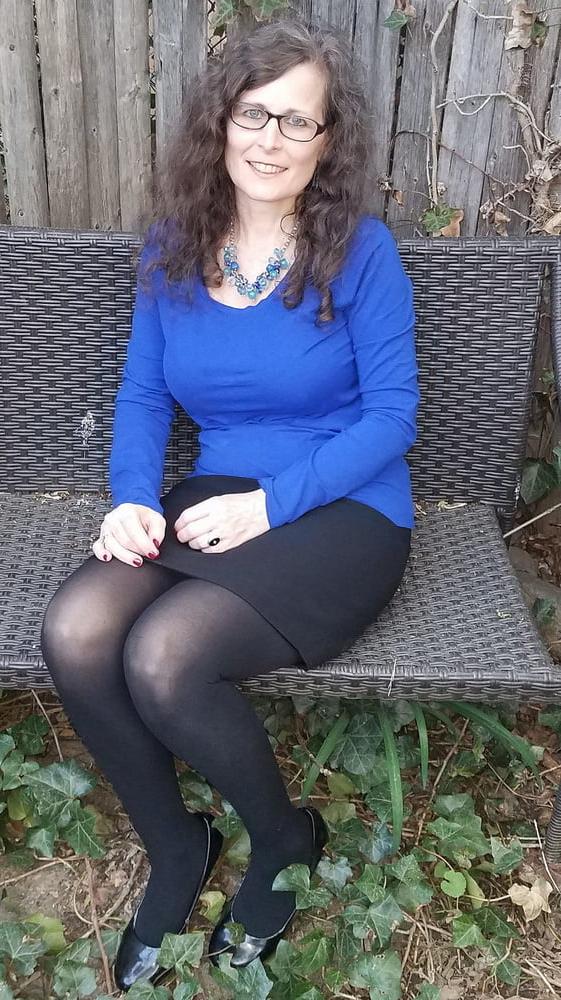 25P Busty milf
