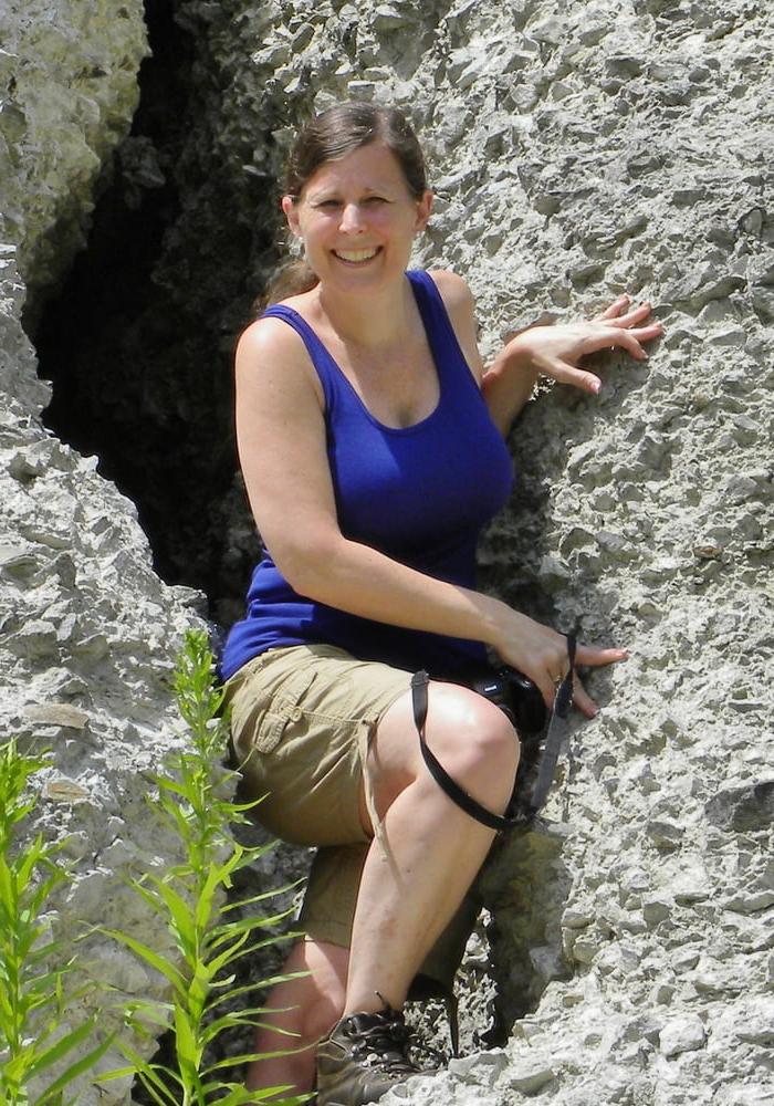 25P Busty milf