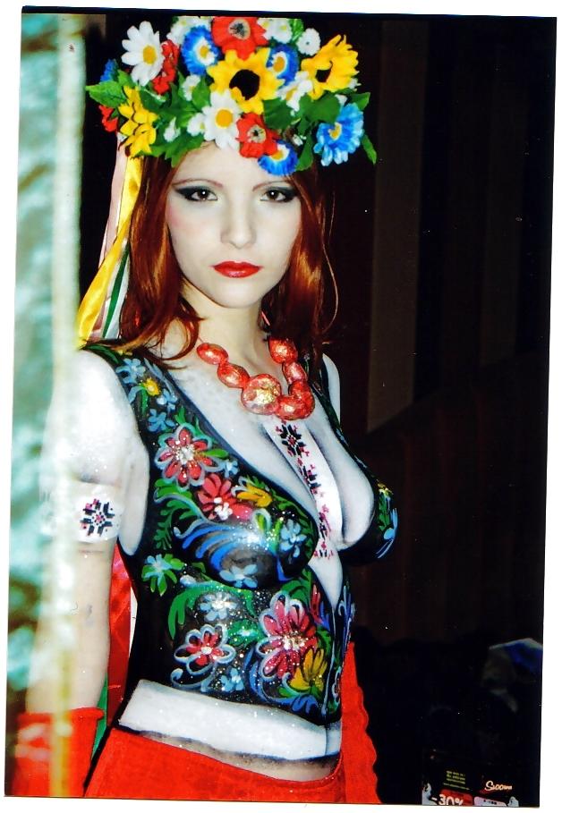 25P Body Painting