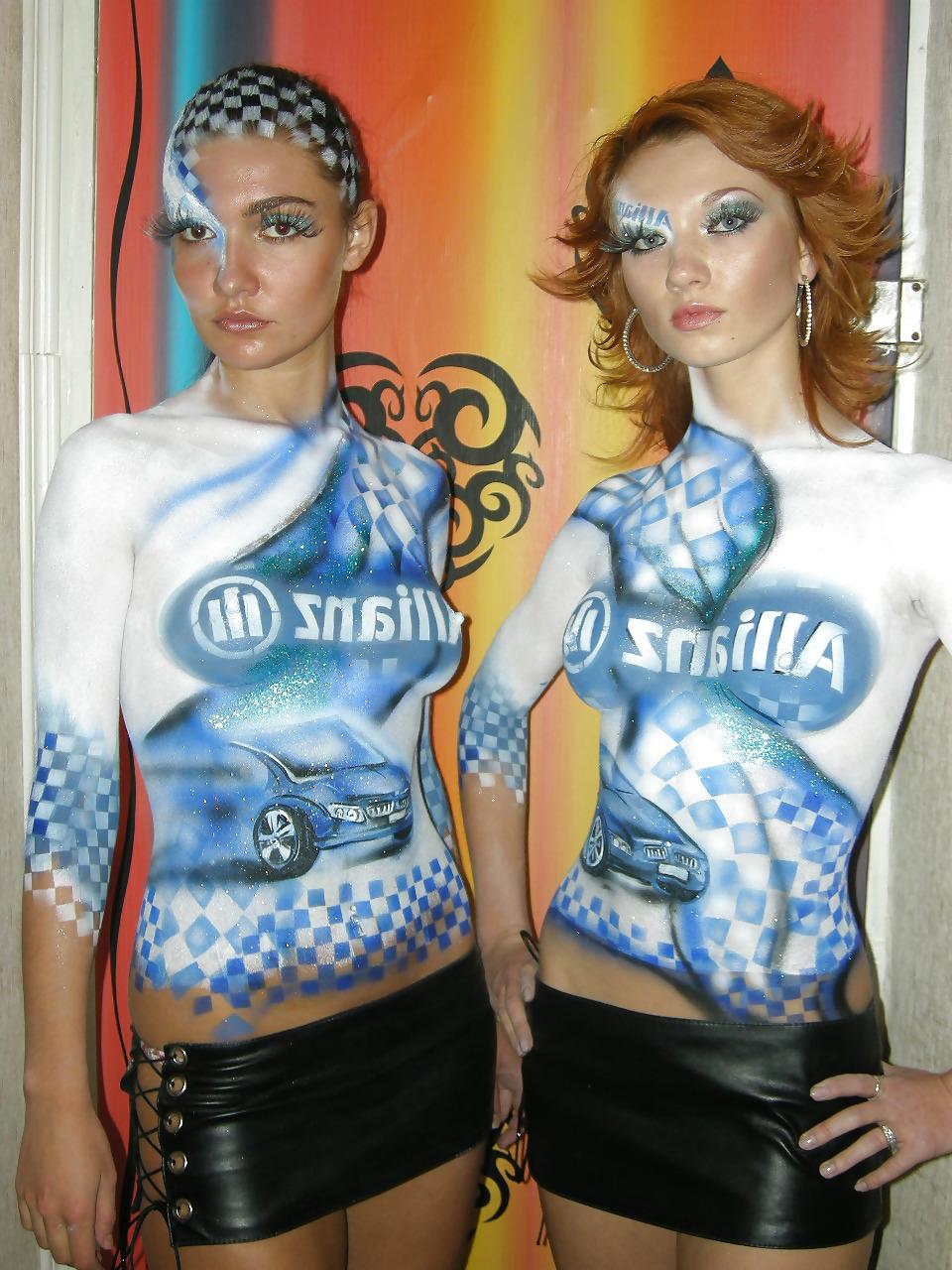 25P Body Painting