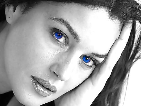 25P Beautiful Blue Eyes by TROC