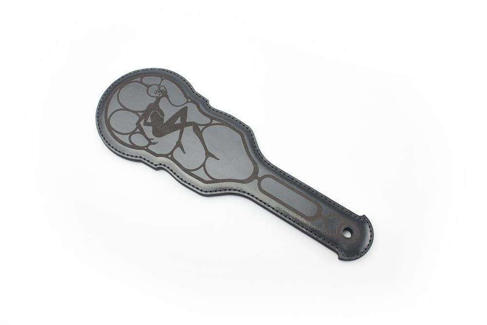 16P Black Paddles