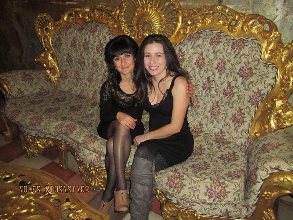 25P sexy females in tights pantyhose nylons 115