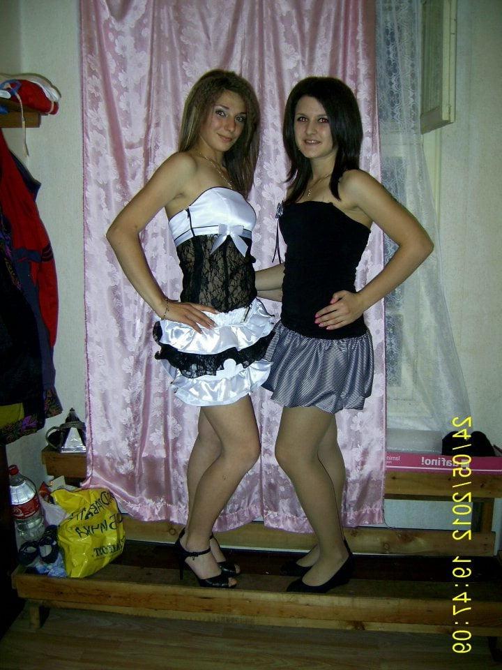 25P sexy females in tights pantyhose nylons 115
