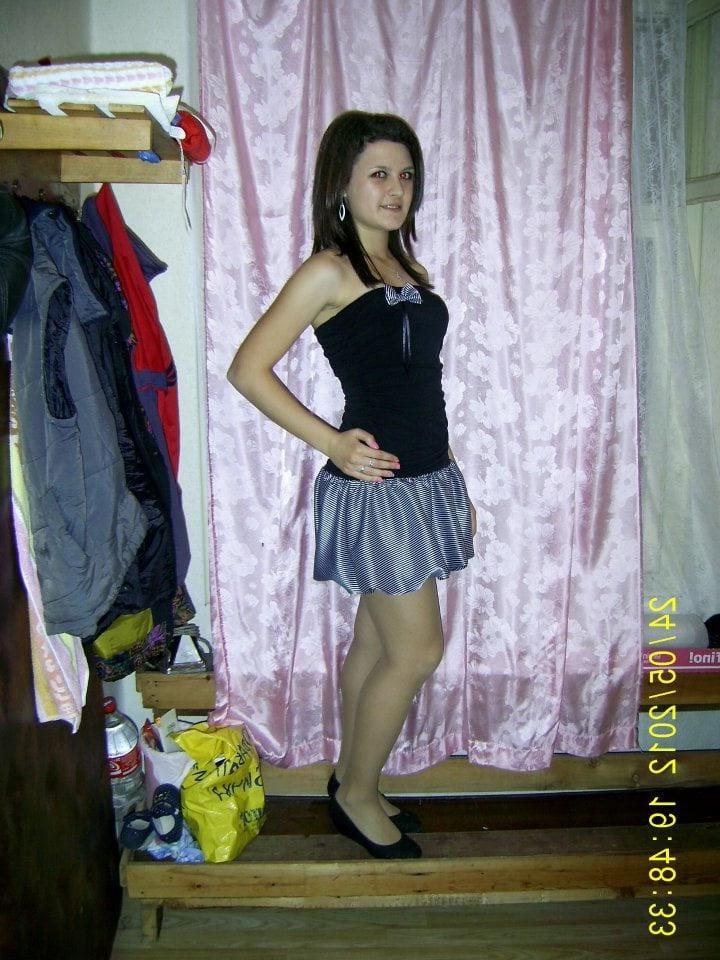 25P sexy females in tights pantyhose nylons 115