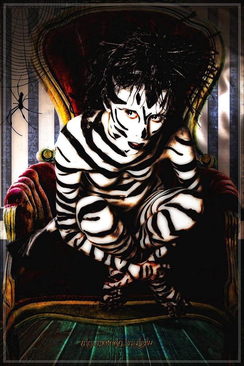 25P Body Painting