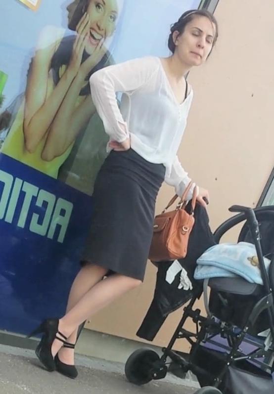 25P hot mom with high heels tight dress vpl busted me