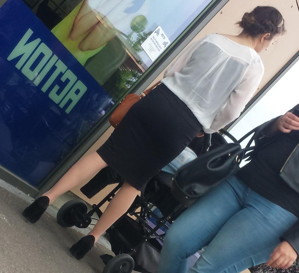 25P hot mom with high heels tight dress vpl busted me