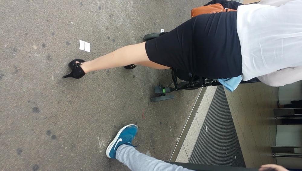 25P hot mom with high heels tight dress vpl busted me
