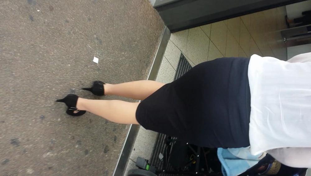 25P hot mom with high heels tight dress vpl busted me