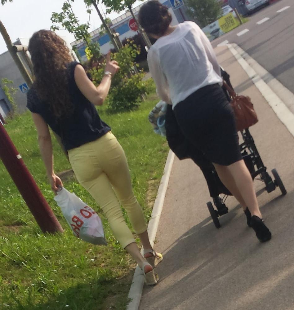 25P hot mom with high heels tight dress vpl busted me
