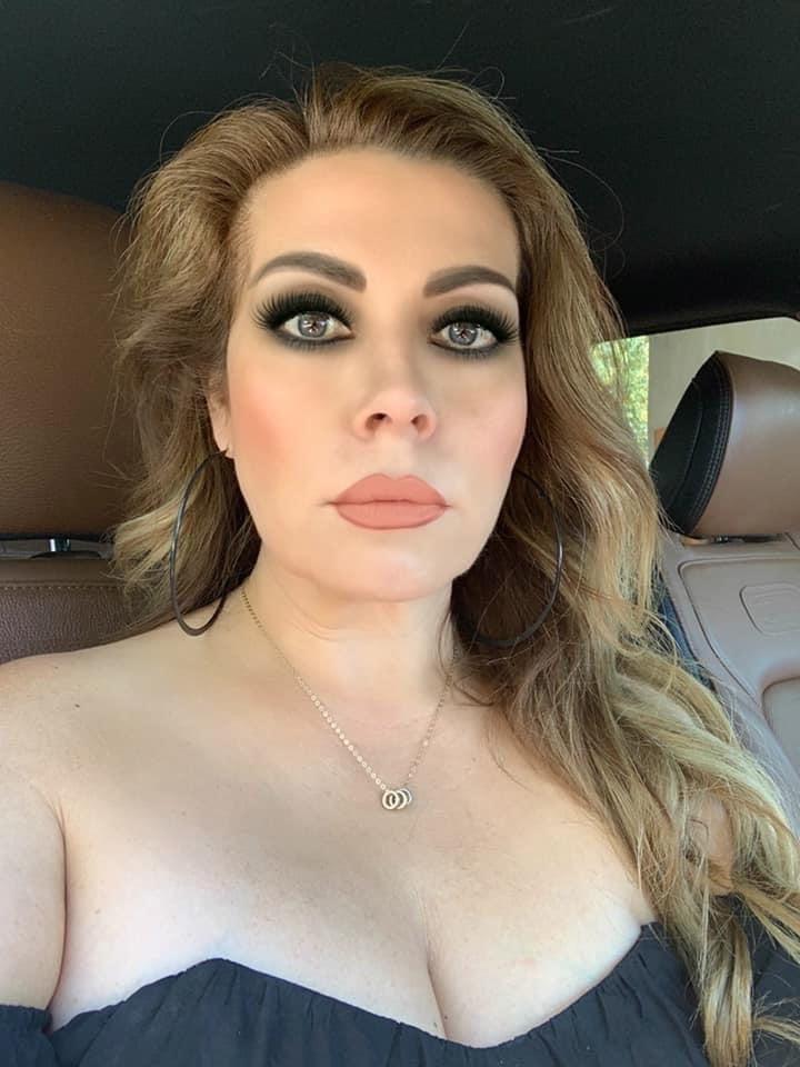 25P A big-assed and busty MILF with   daughter!