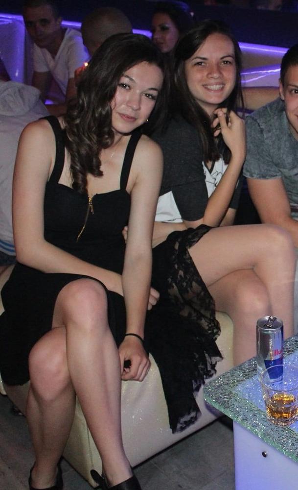 25P sexy females in tights pantyhose nylons 114