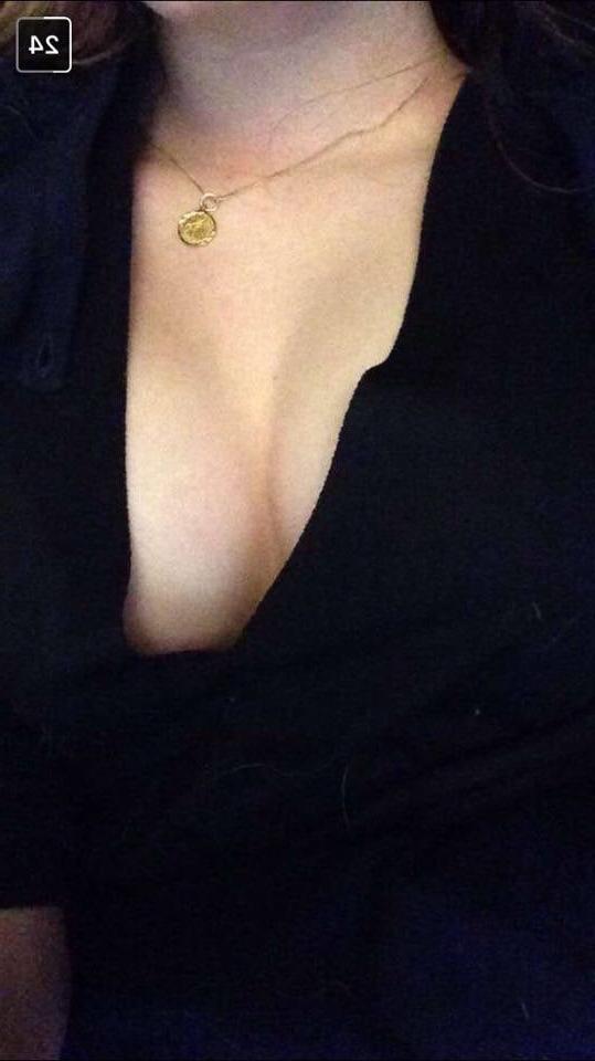 25P French snap slut