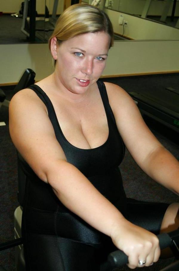 18P Fat girlfrind whit huge tits off my dirty comments