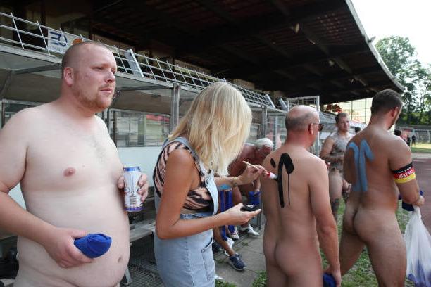 25P Naked football