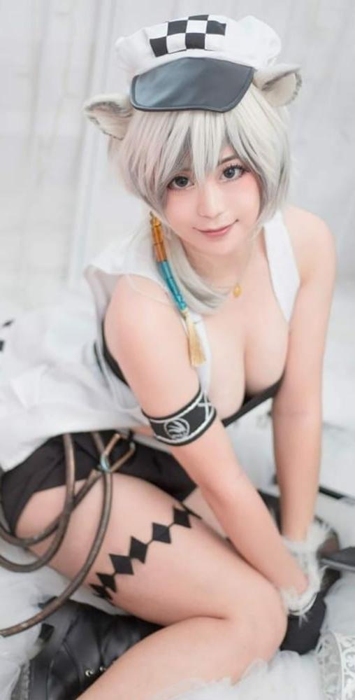 25P Cosplay hotties