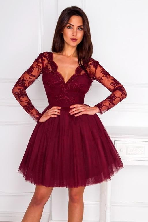 15P This hot slut and her dress make me hard